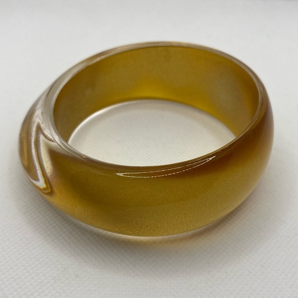 Vintage Lucite Asymmetrical Chunky Bangle Transparent Gold Clear Large Bracelet - Picture 2 of 16